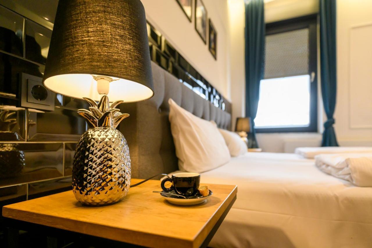 Nikii Boutique 3* Leverkusen